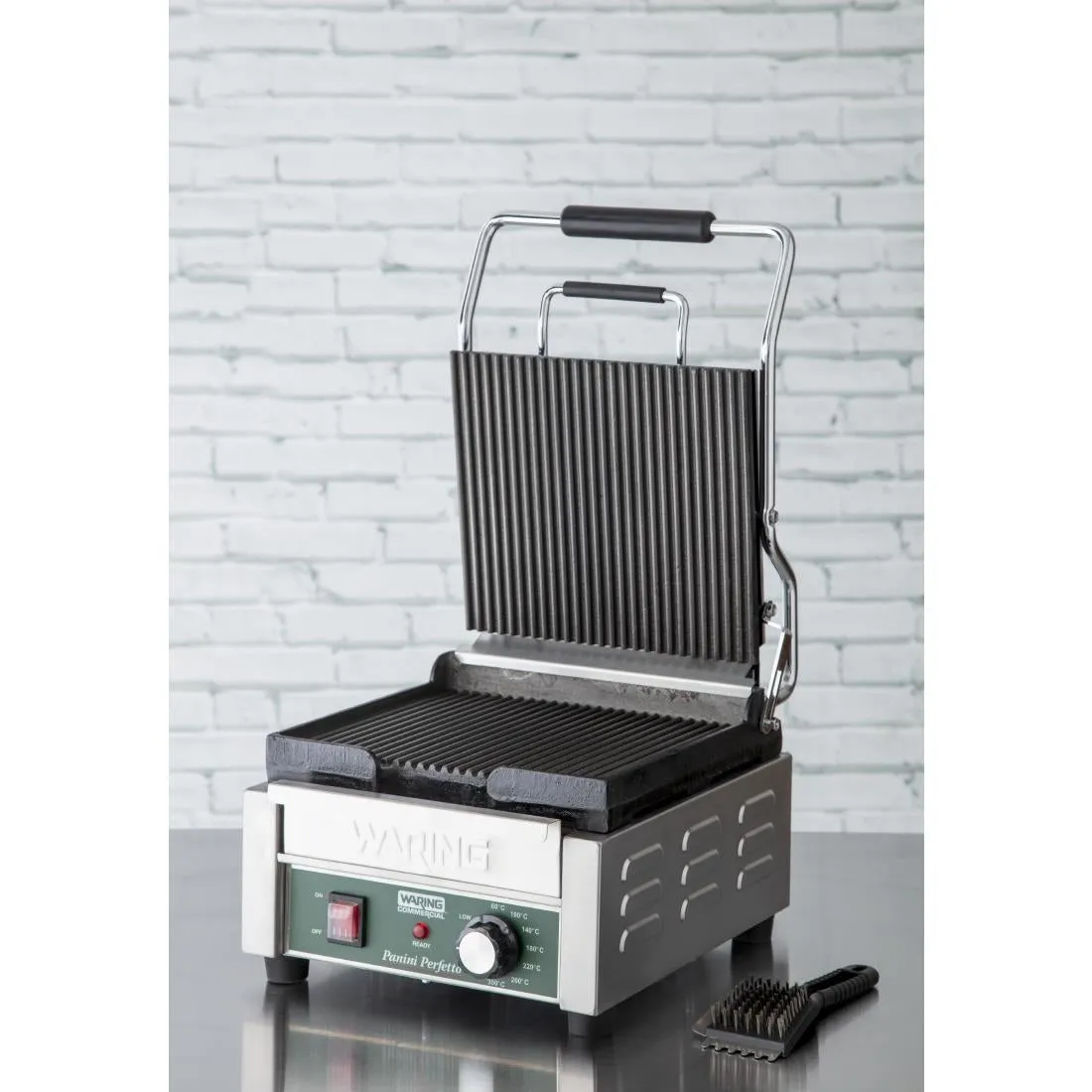 CF230 Waring Single Panini Grill WPG150K